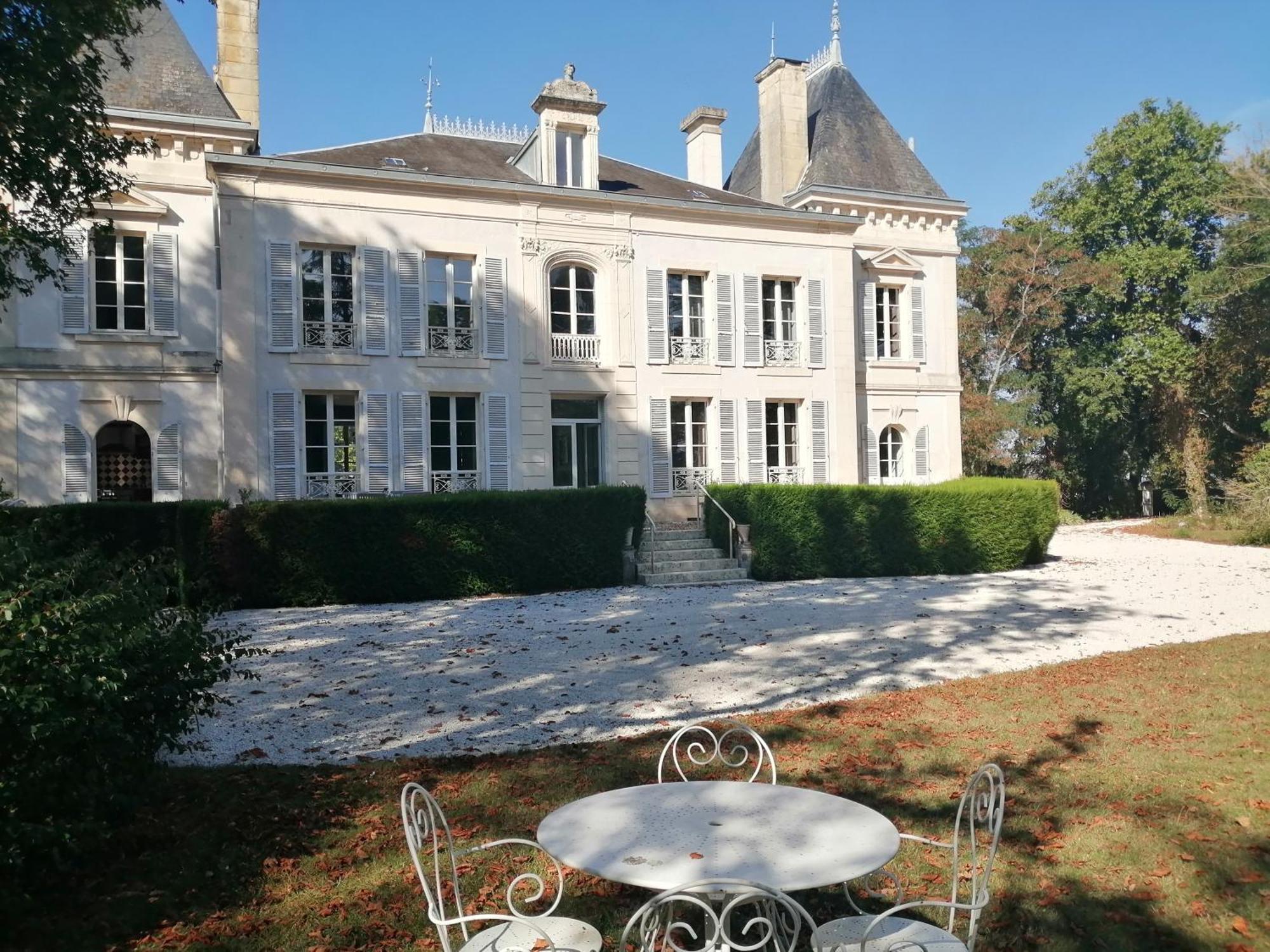 Bed and Breakfast Domaine De Prefond Bengy-sur-Craon Habitación foto